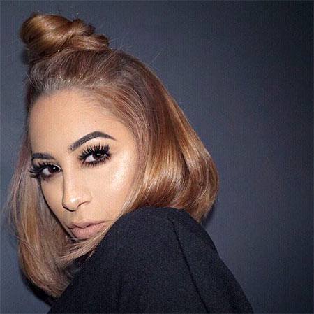 ผมมวยยุ่ง ๆ