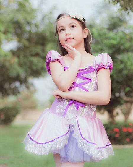 เจนน่า จิรดา