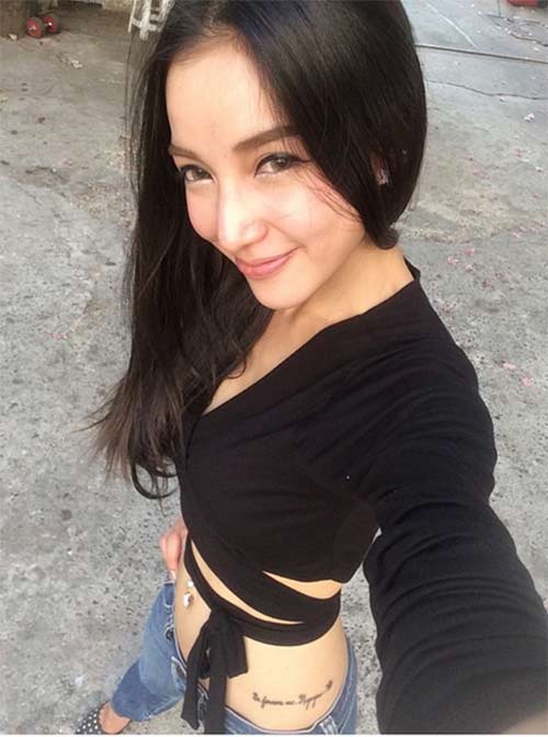 รอยสักดารา ผู้หญิง