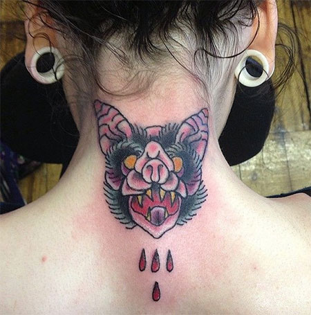 รอยสักหลังคอ