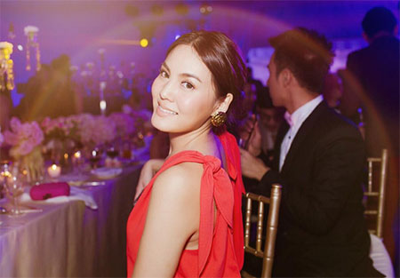 เจนี่ เทียนโพธิ์สุวรรณ แต่งหน้า