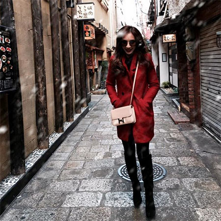 ดาราใส่ชุดแดง