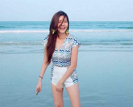 ชุดไปทะเลดารา ชุดไปทะเลดารา