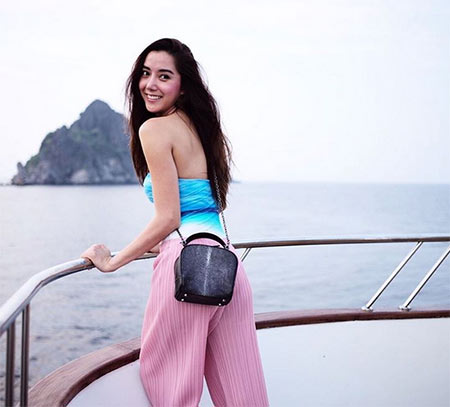 ชุดไปทะเลดารา ชุดไปทะเลดารา