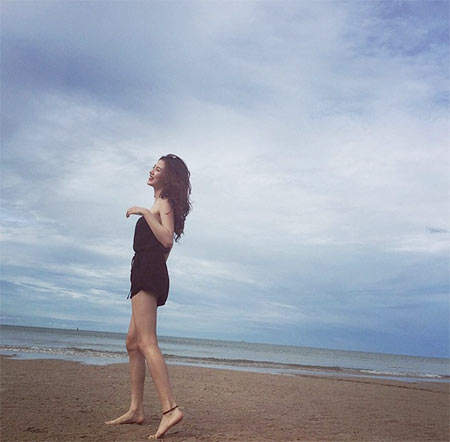 ชุดไปทะเลดารา ชุดไปทะเลดารา