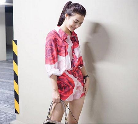 จั๊มพ์สูทดารา