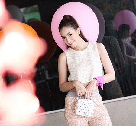 ดาราใส่เสื้อกล้าม