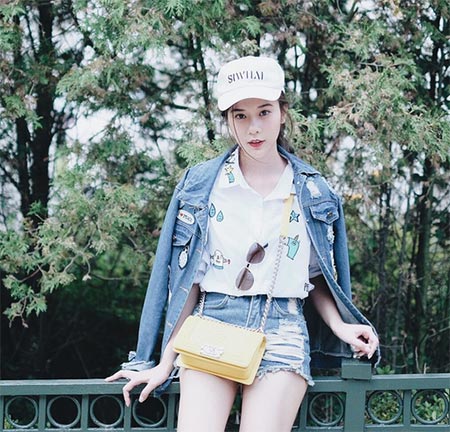 กางเกงยีนส์ขาสั้นดารา