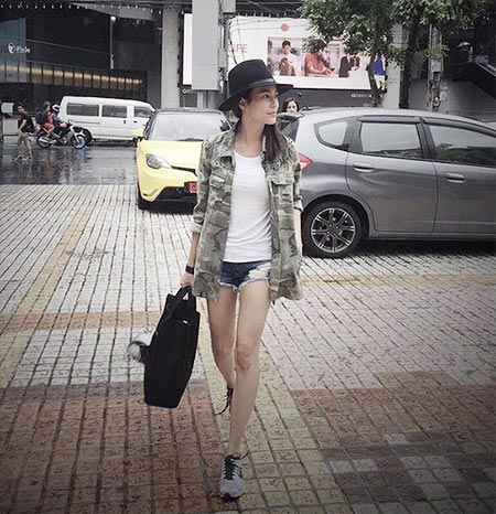 กางเกงยีนส์ขาสั้นดารา