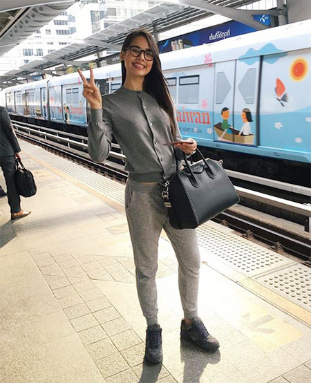 กระเป๋าดารา