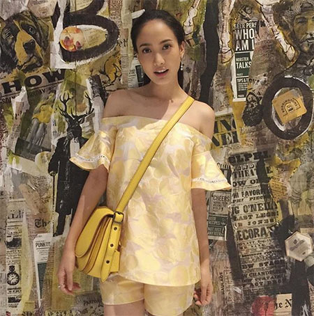 เสื้อเปิดไหล่ดารา