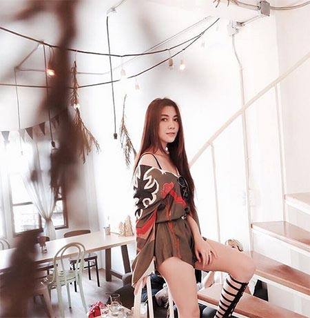 จั๊มพ์สูทดารา