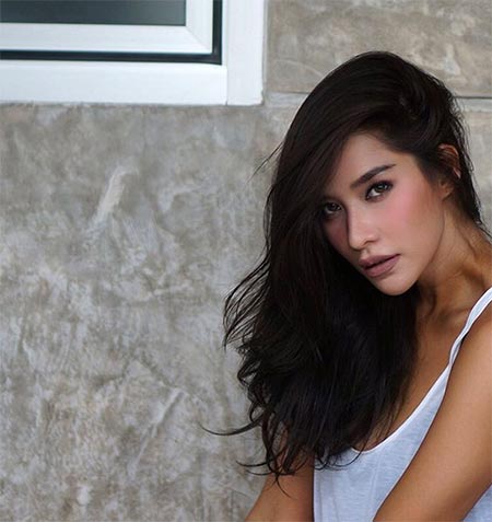 พลอย เฌอมาลย์