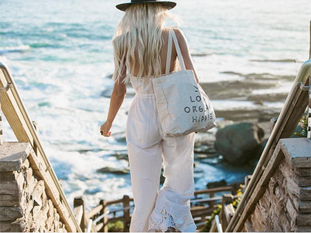 กระเป๋าไปทะเล