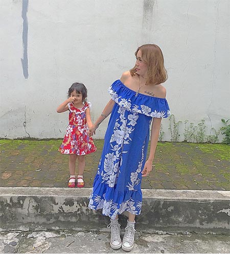 ชุดแม็กซี่เดรสดารา