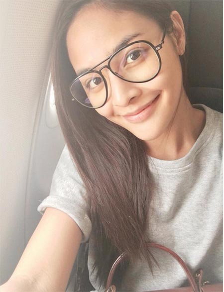 ดาราหน้าสด