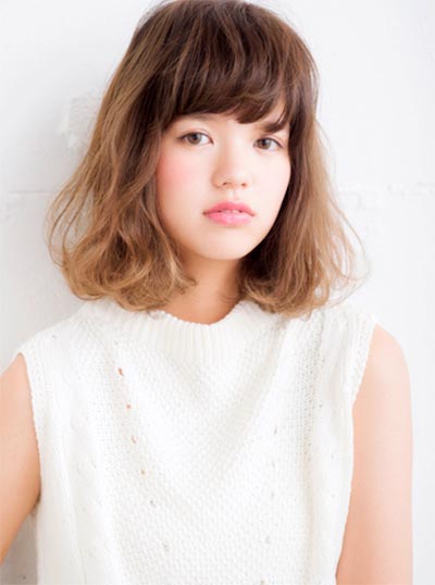 ผมลอนประบ่า