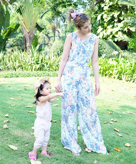 เธอ รวรีย์