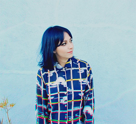 ผมสีน้ำเงิน