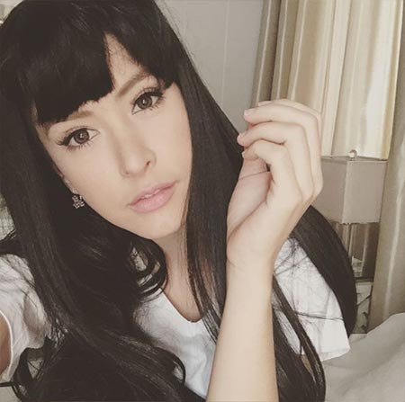 ดาราผมดำตรงสวย