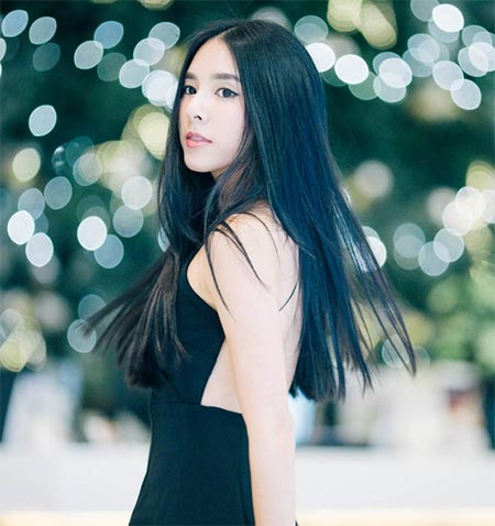 ดาราผมดำตรงสวย