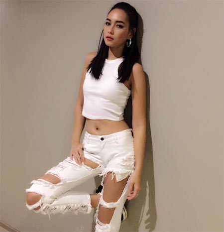 เสื้อเอวลอย