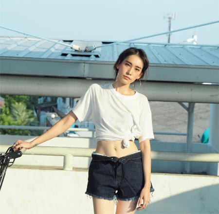 เสื้อเอวลอย