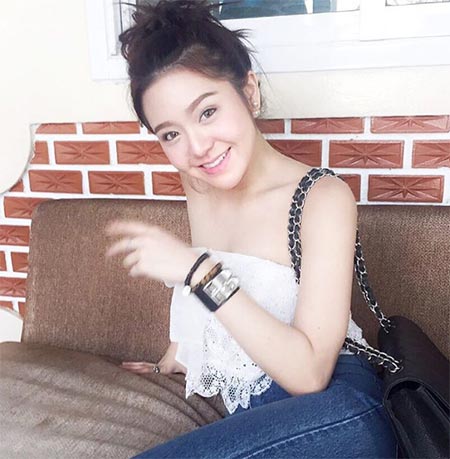 สร้อยข้อมือดารา