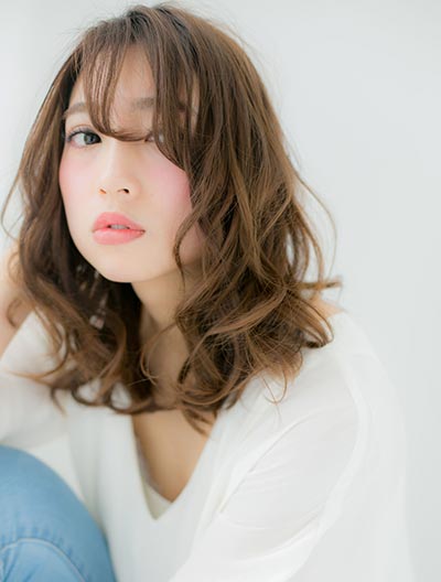 ทรงผมสําหรับคนผมบาง