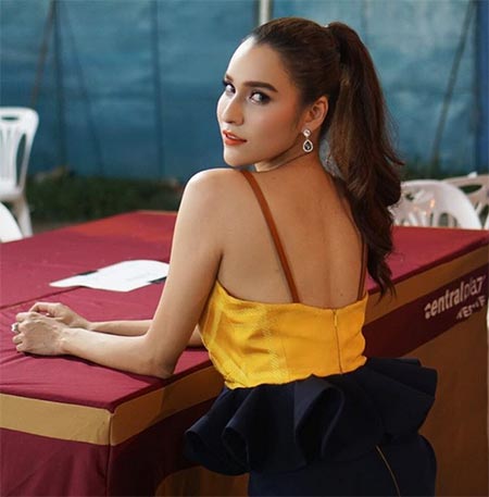 หยาดทิพย์ ราชปาล ทรงผม