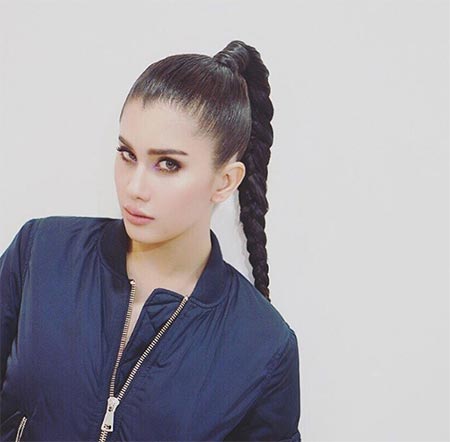 ทรงผมเปียออกงาน