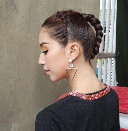 ทรงผมเปียออกงาน