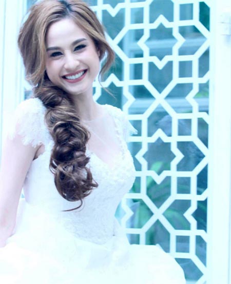 ทรงผมเปียออกงาน