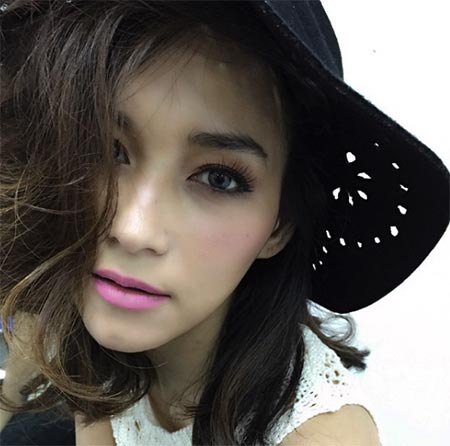 ดาราทาปากสีม่วง