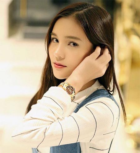 ออม สุชาร์