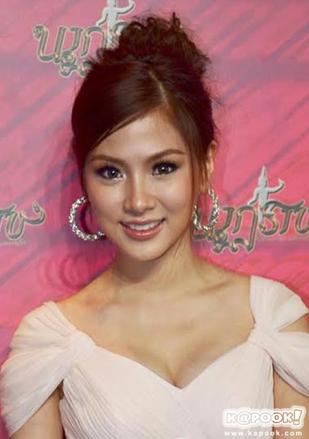 ใบเฟิร์น พิมพ์ชนก ศัลยกรรม