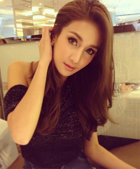 เนย โชติกา