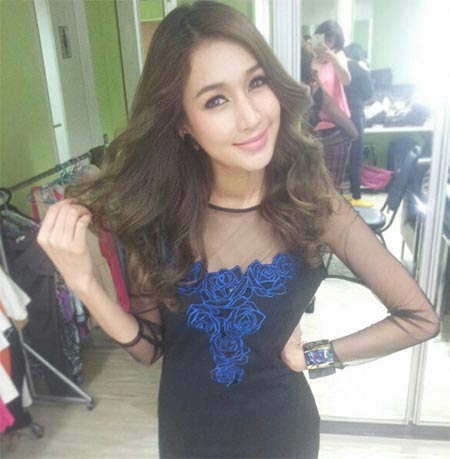 เนย โชติกา