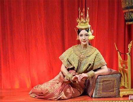 นุ่น วรนุช