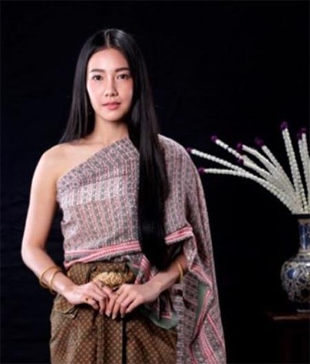 นุ่น วรนุช