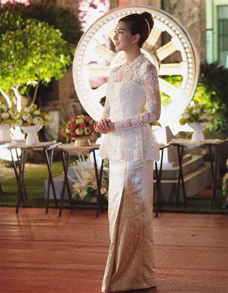 ชุดไปวัดดารา