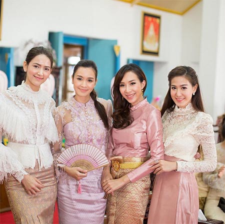 ชุดไปวัดดารา