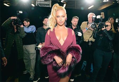 ทรงผมออกงาน