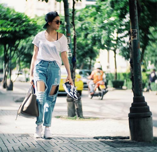 ดาราใส่ยีนส์ขาด