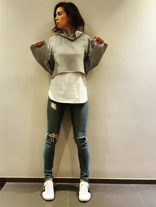 ดาราใส่ยีนส์ขาด