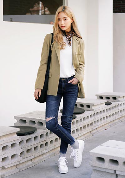 ชุดทํางานผู้หญิงเท่ ๆ