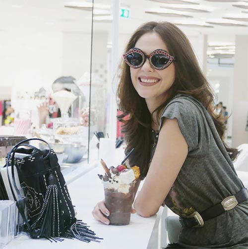 แว่นกันแดดดารา