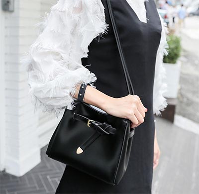 กระเป๋าสีดํา