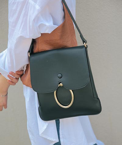 กระเป๋าสีดํา