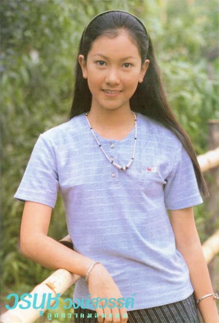 นุ่น วรนุช